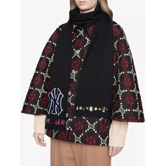 Gucci NY Yankee Black Wool Scarf With Multicolor Gems - Picture 4 of 11